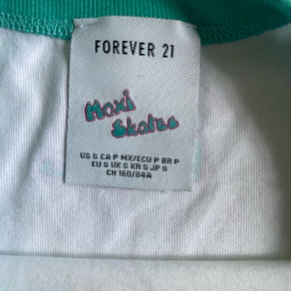 Forever 21 cropped graphic white T-shirt sz S oversized loose fit 100% cotton - Picture 3 of 5